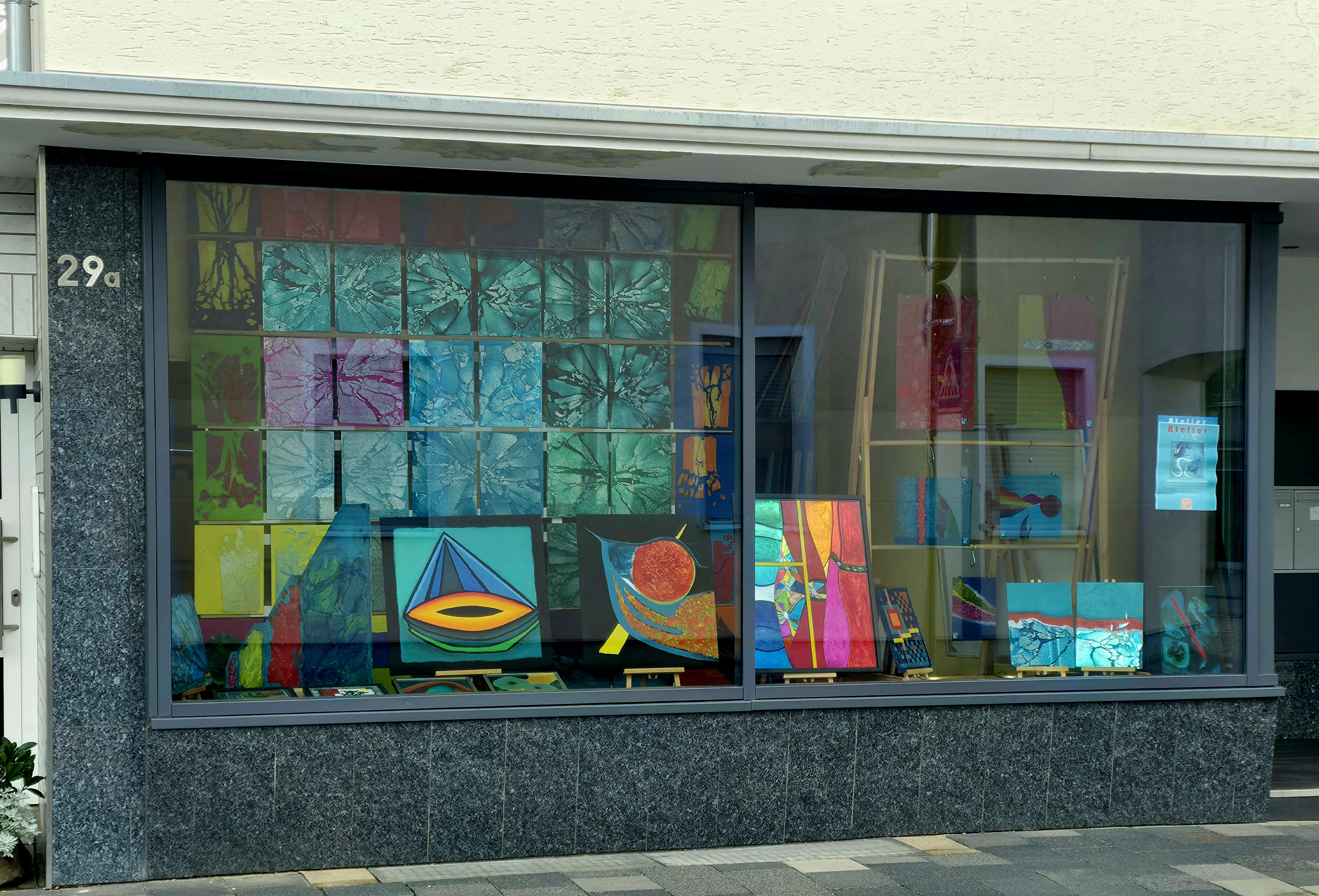 Schaufenster des Ateliers in der Landgrafenstraße